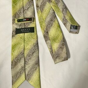 Gucci Lime Green and Taupe Paisley Tie